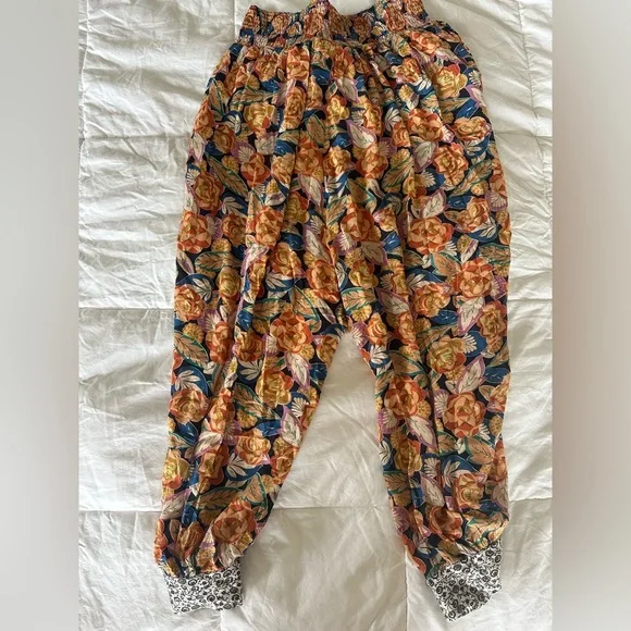 Anthropologie Vibrant Floral Joggers - Picture 10 of 13